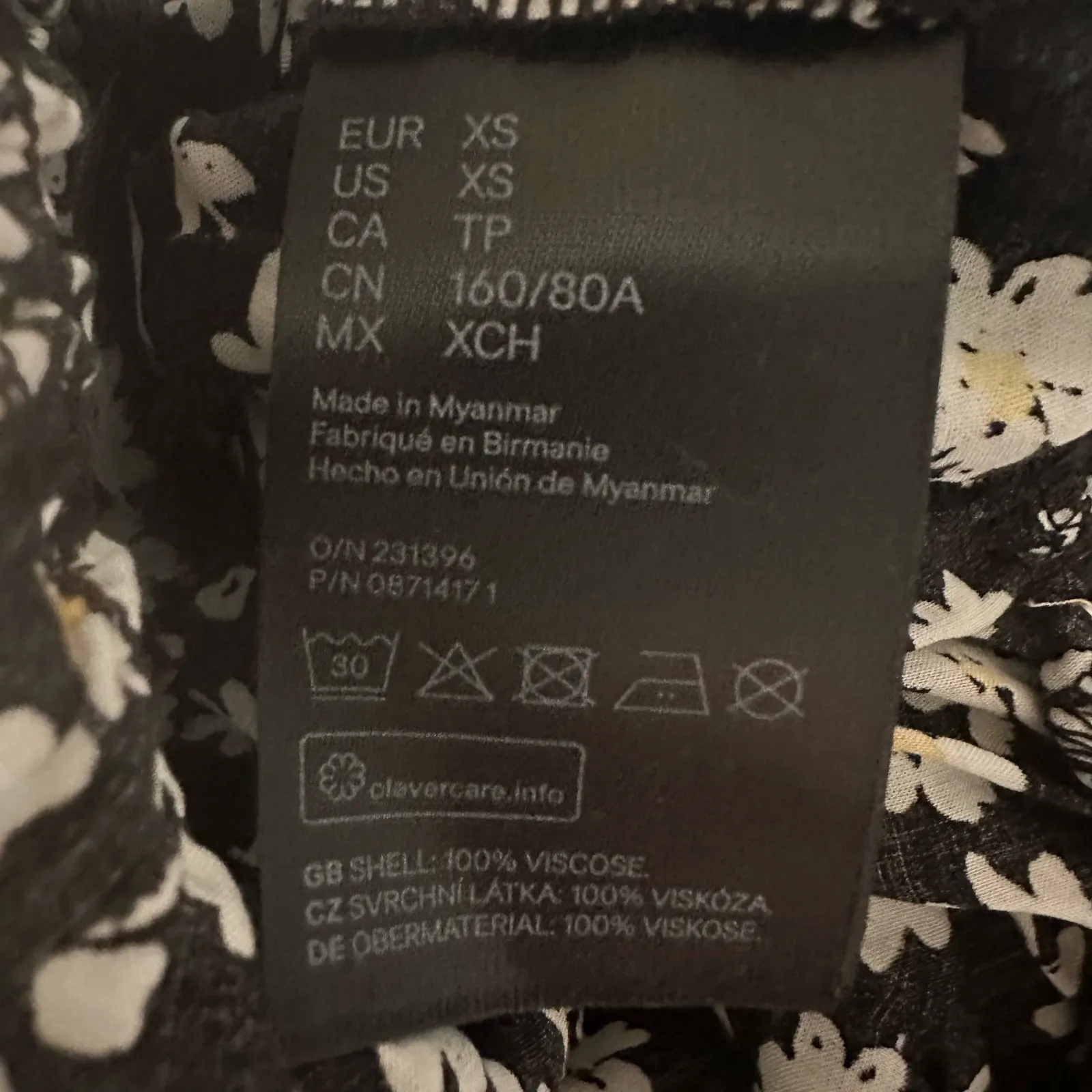 Divided by H&M Long Sleeve Daisy Peasant Top NEW XS Smocked Off Shoulder Black - Image 4