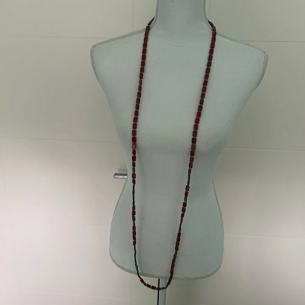 Stefani Wolf necklace Red - Image 4