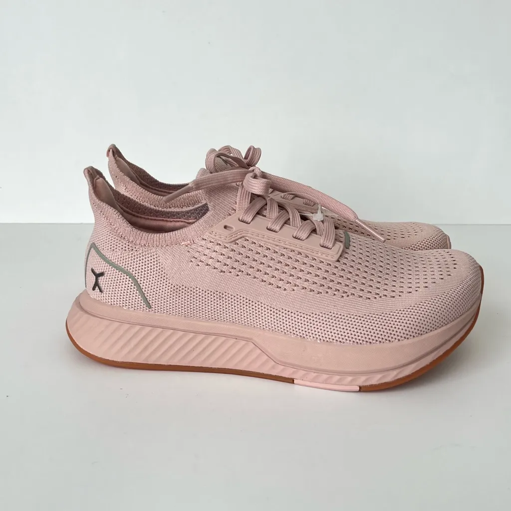 Flux adapt runner sneakers blush pink 5.5. NEW - Image 3