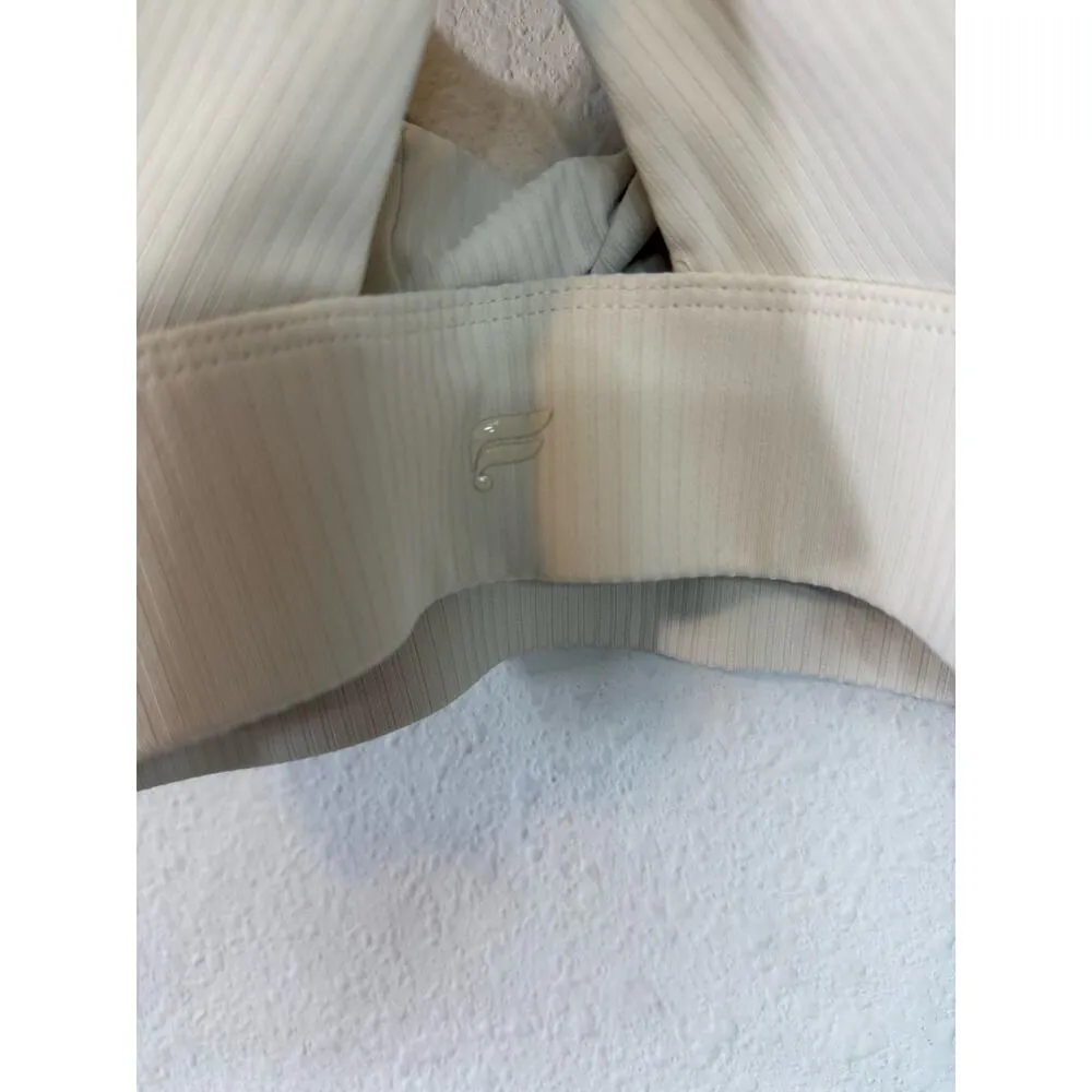 Fabletics  Oasis twist front XS sports bra - Image 3