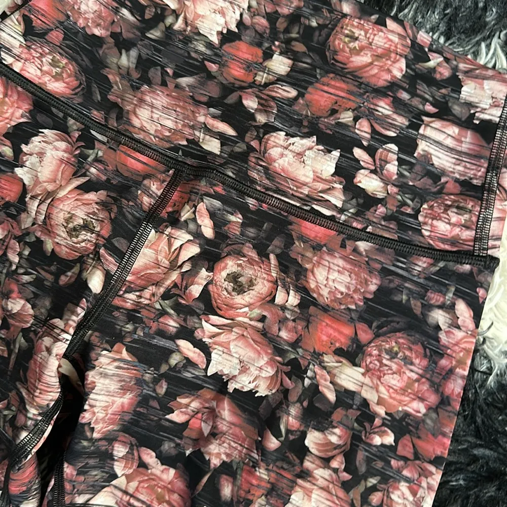 Lululemon Fast & Free 7/8 Floral Print Leggings, Peony Multi, Sz 8 - Image 3
