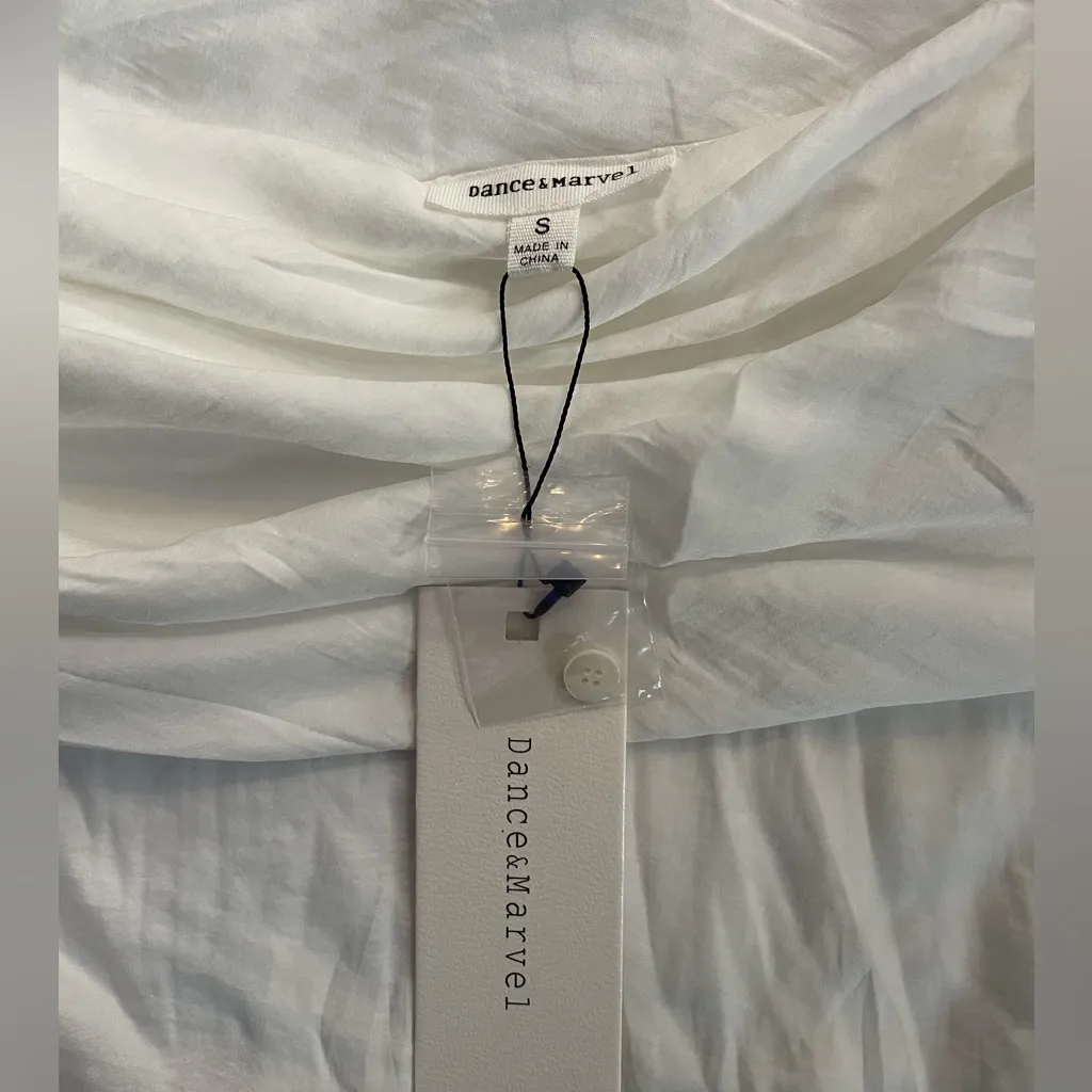 Dance & Marvel White Drapey Off The Shoulder Long Sleeve Top – Size Small (NWT) - Image 2