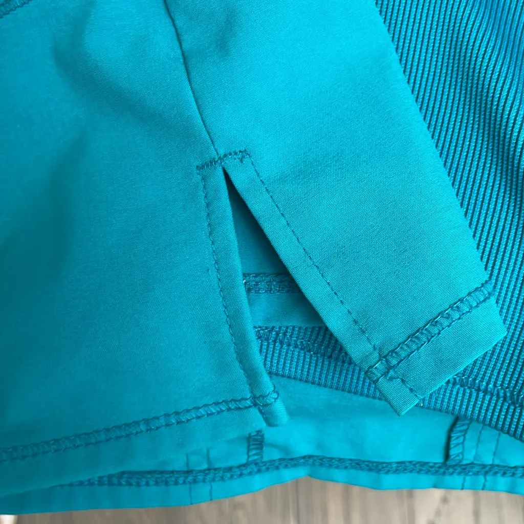 Cherokee Infinity Teal Scrub Top – XS – Excellent Condition (M6)!! - Image 6