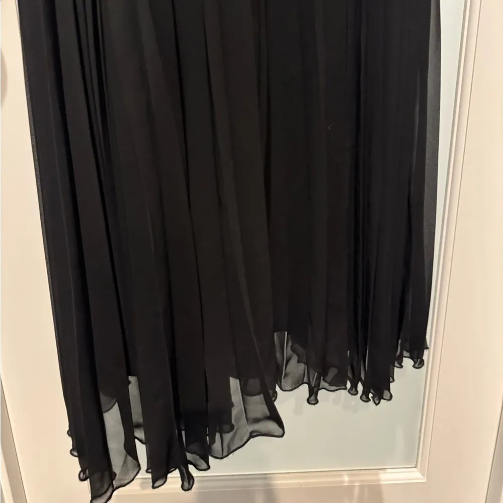 XSCAPE Black Pleated Chiffon Evening Gown – Padded Bodice, Sheer Cutouts, Size 6 - Image 9