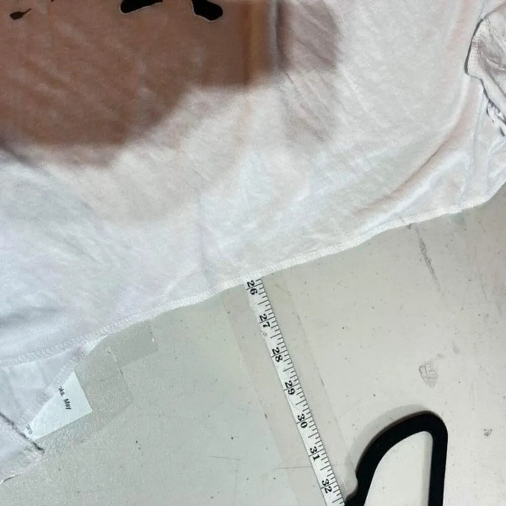 Disney Parks Official Pixar Incredibles 2 Edna Runway Graphic T-Shirt Large‎ - Image 10