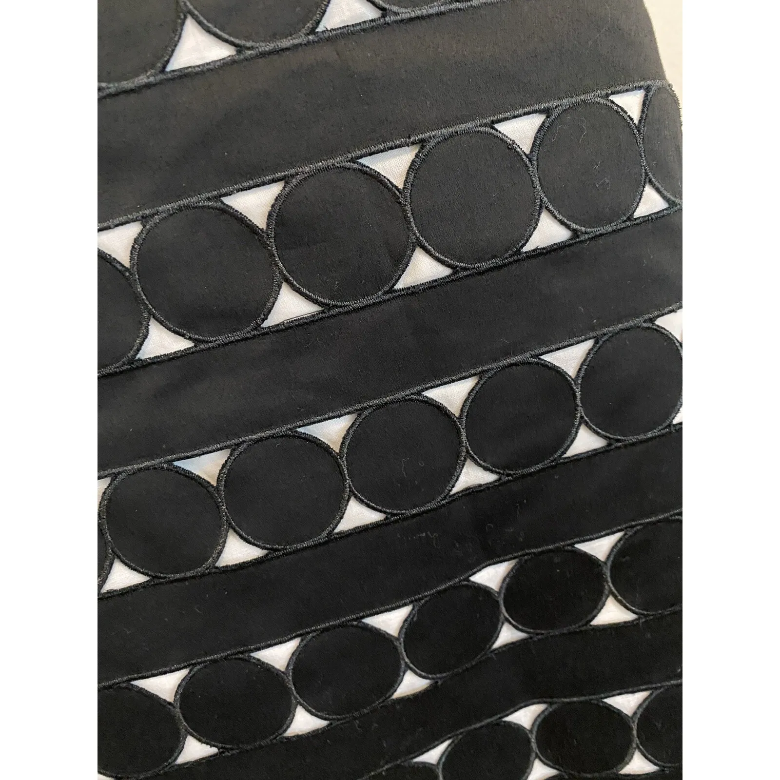 #12 Black and White Lattice Polka Dot Skirt by White House Black Market, Sz; 0 - Image 2