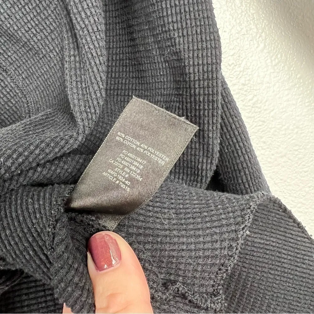 ARITZIA The Group Babaton Waffle Knit Long Sleeve Turtleneck Black Sz M Black Size M - Image 6