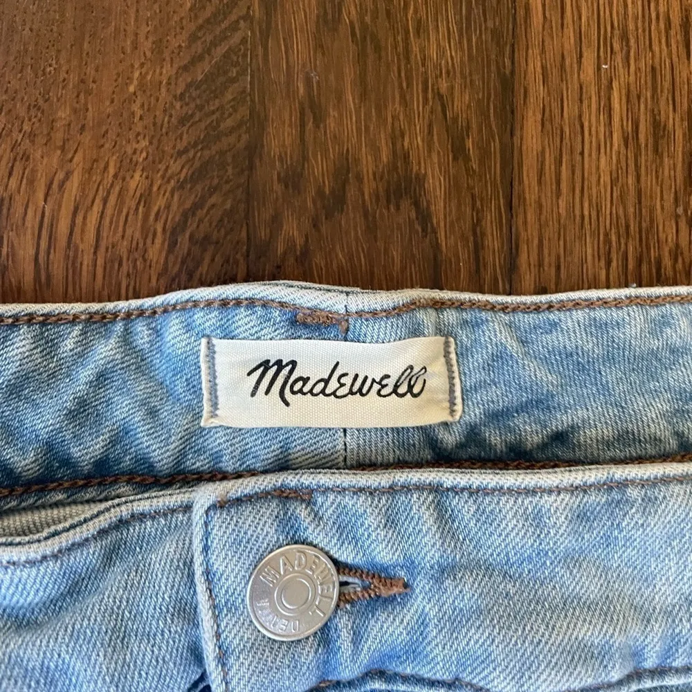 Madewell curvy perfect vintage straight jean distressed plus size jeans - Image 4