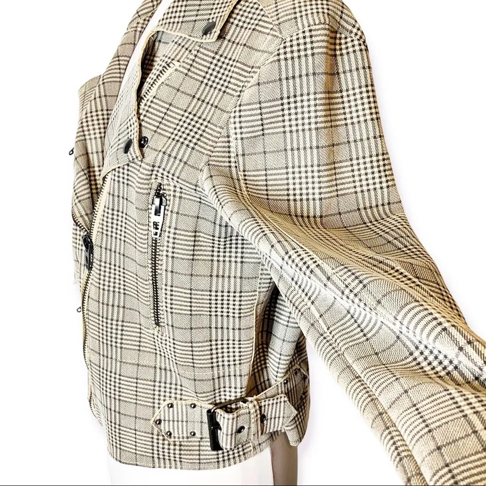 Blank NYC plaid moto style cropped jacket sz M - Image 2