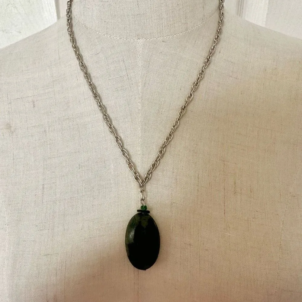 Oval jade pendant necklace Green - Image 2
