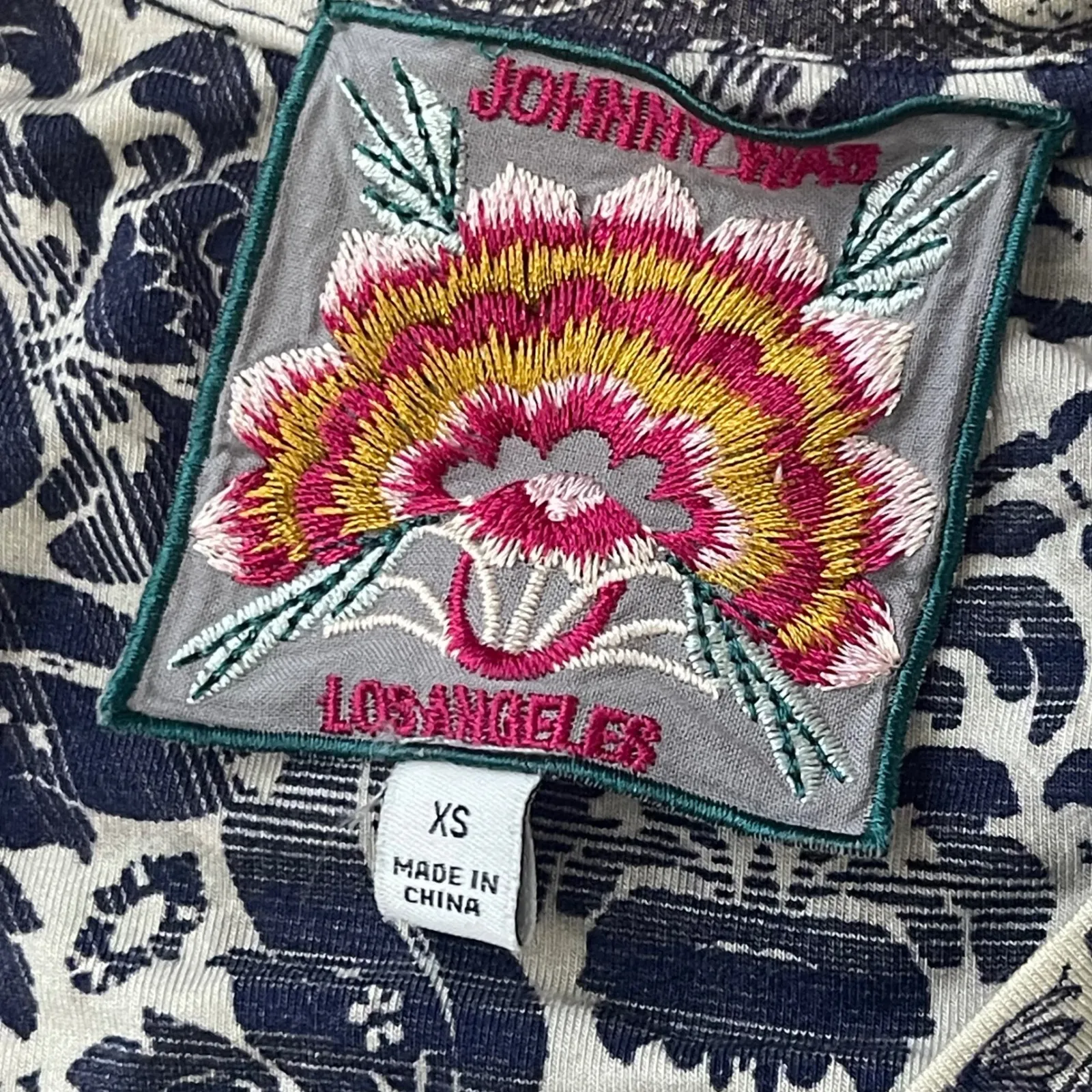 JOHNNY WAS Filo Favorite 3/4 Sleeve V-Neck Swing Tee Shirt XS Blue Cream Boho - Image 8