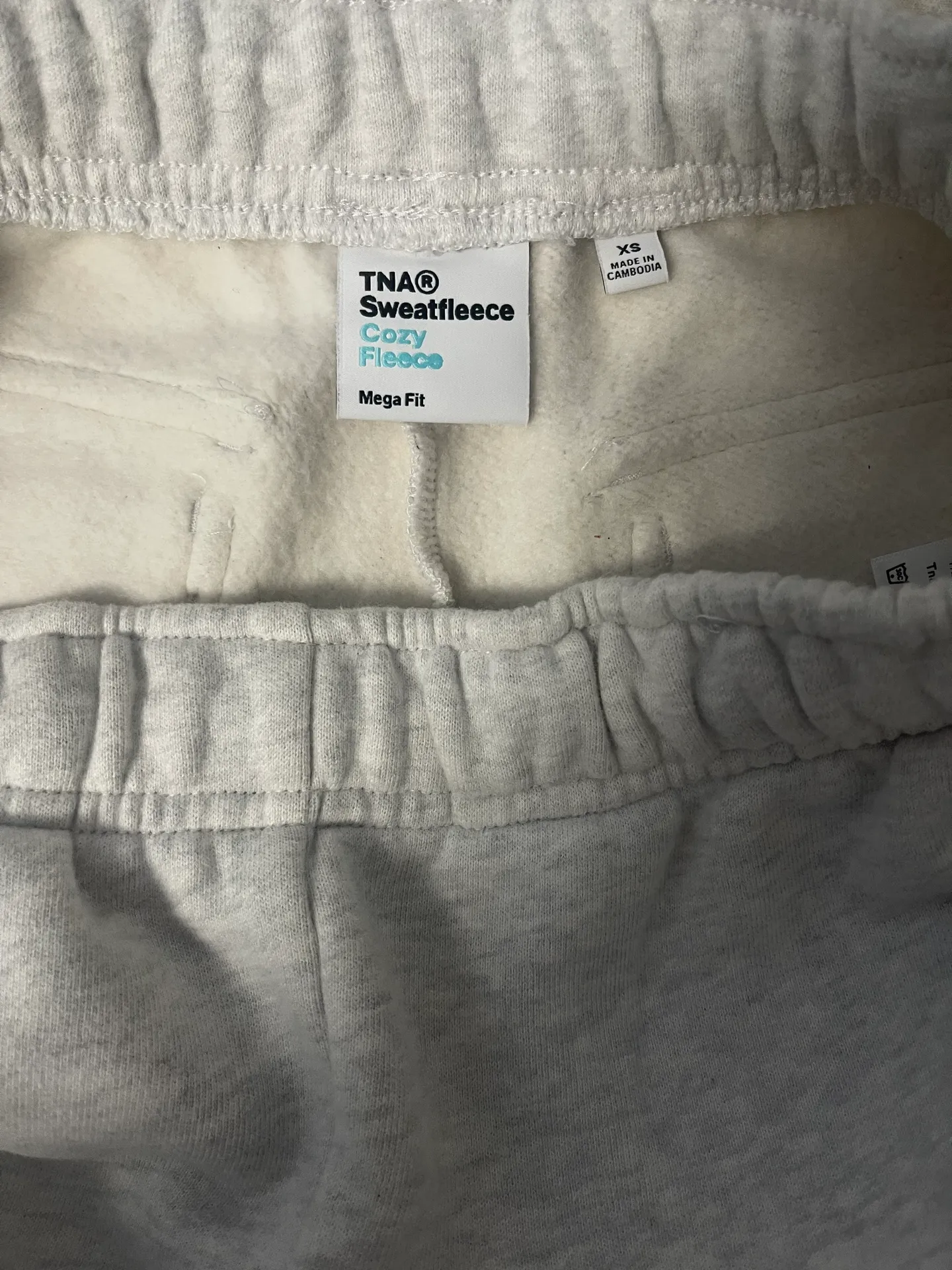 Aritzia Cozy Fleece Mega Cargo Sweatpants - Image 3