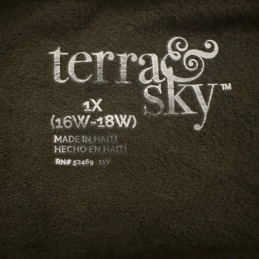 Terra & Sky Camouflage Long Sleeve Sweatshirt Size 1X - Image 4