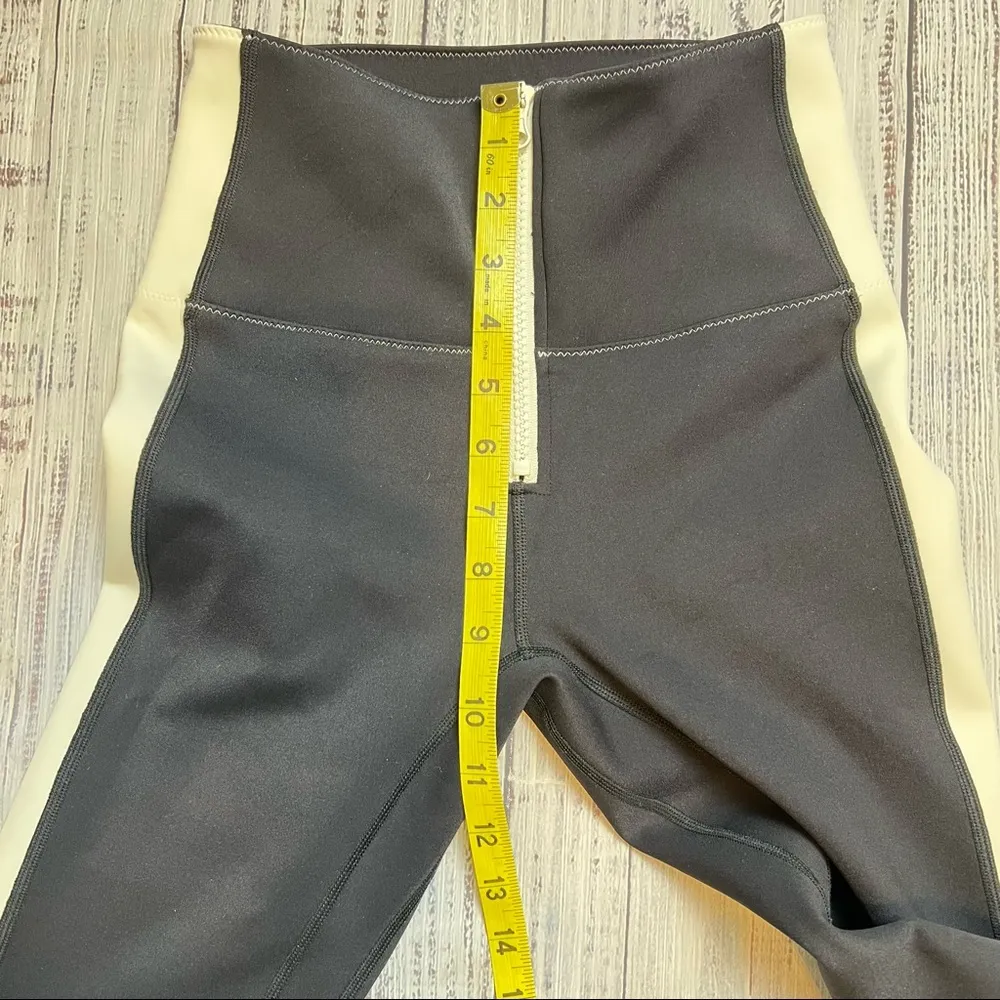 Bandier & Solid & Striped Soleil Zip Front Leggings. Size XSmall. EUC Black - Image 8