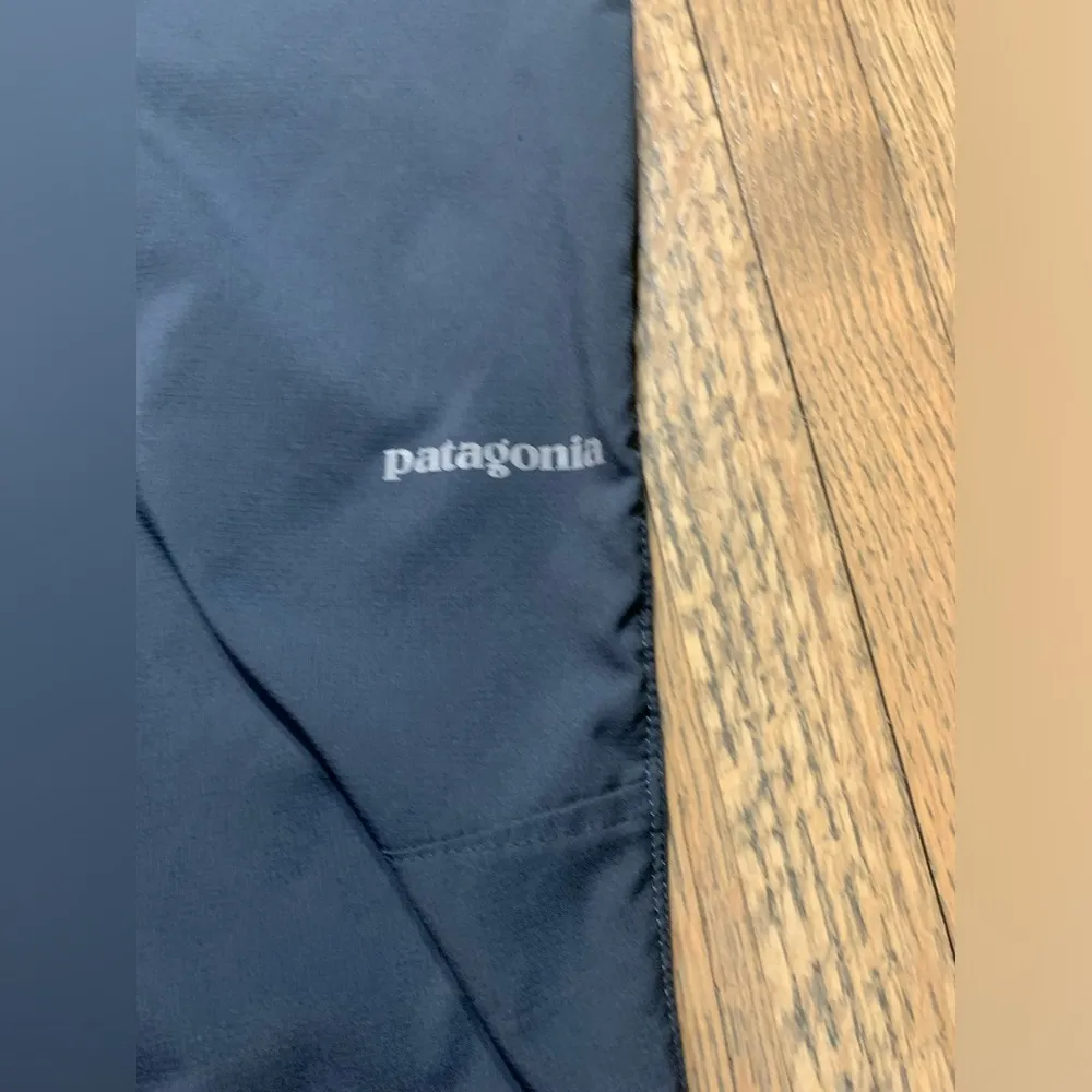 Patagonia sweatpant joggers small - Image 2