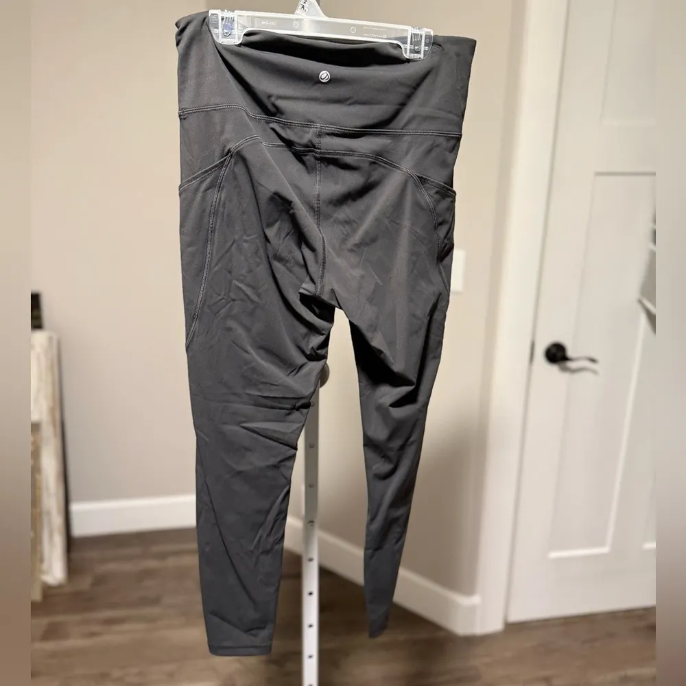 CRZ Yoga Pocket 25” Active Yoga High Waisted Workout Leggings - Image 2