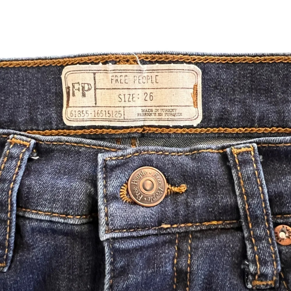 Free People Ripped Skinny Jeans 26 - Image 6