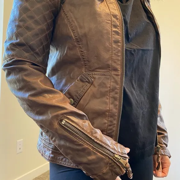 ZARA  leather shearling jacket - Image 2