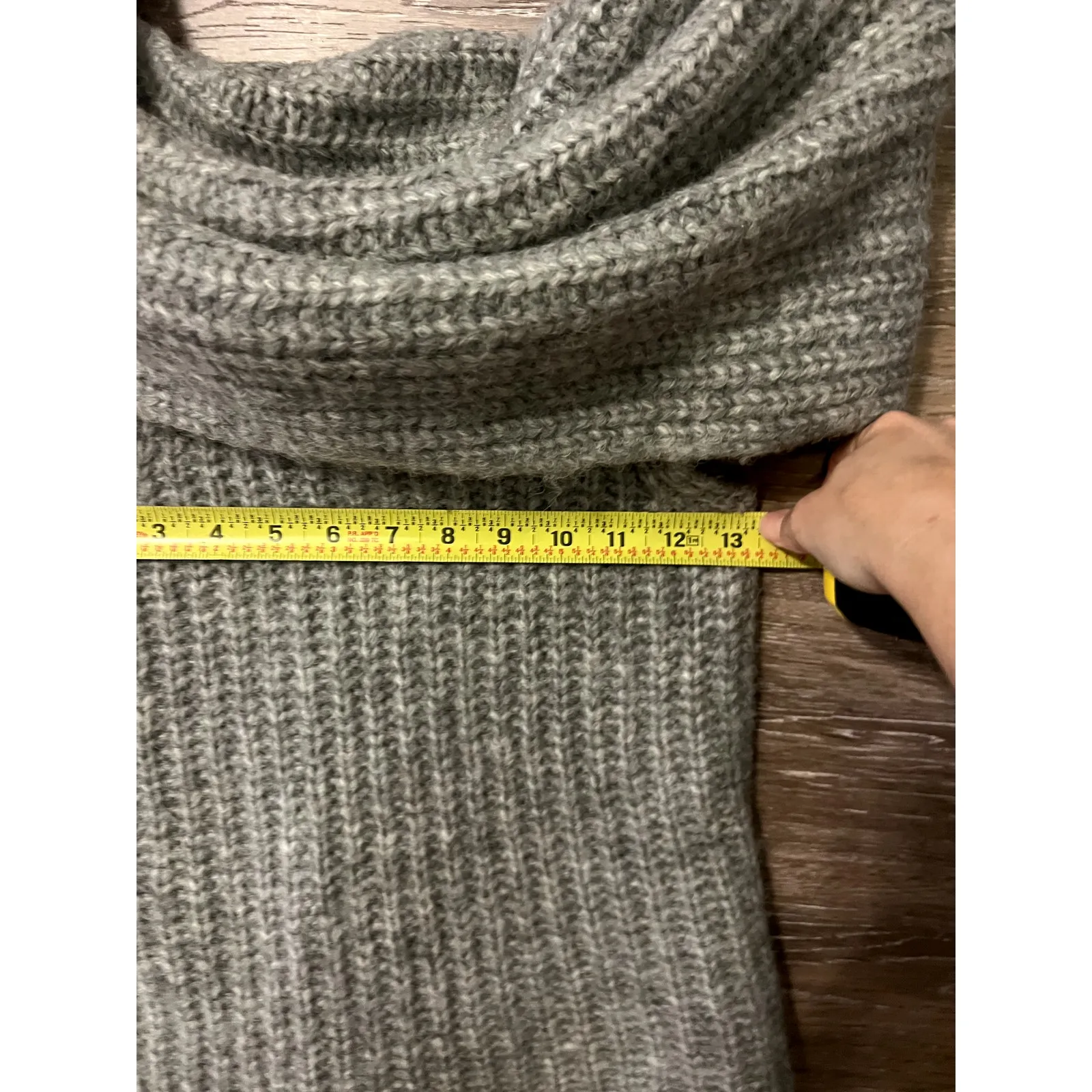 Free People off shoulder knit sweater sleeveless warm gray top size small - Image 5