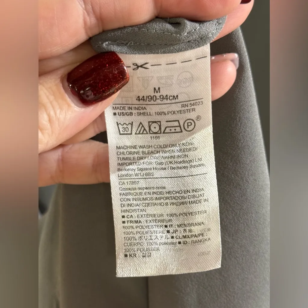 Banana Republic Blouse - Image 7