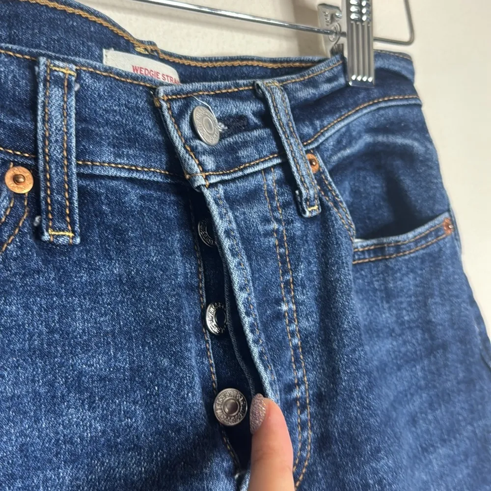 Levi’s wedgie straight Blue Distressed skinny Jeans size 24 cute preppy festival - Image 5