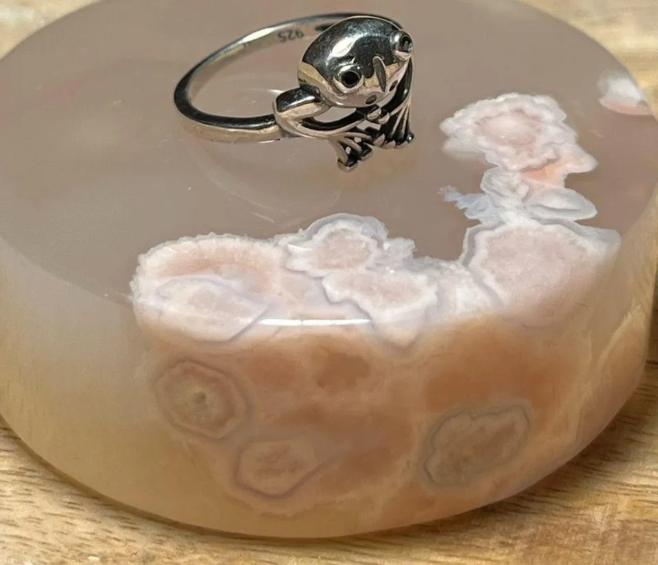 Frog w/ Black CZ Eyes 925 Sterling Silver Ring - Image 2