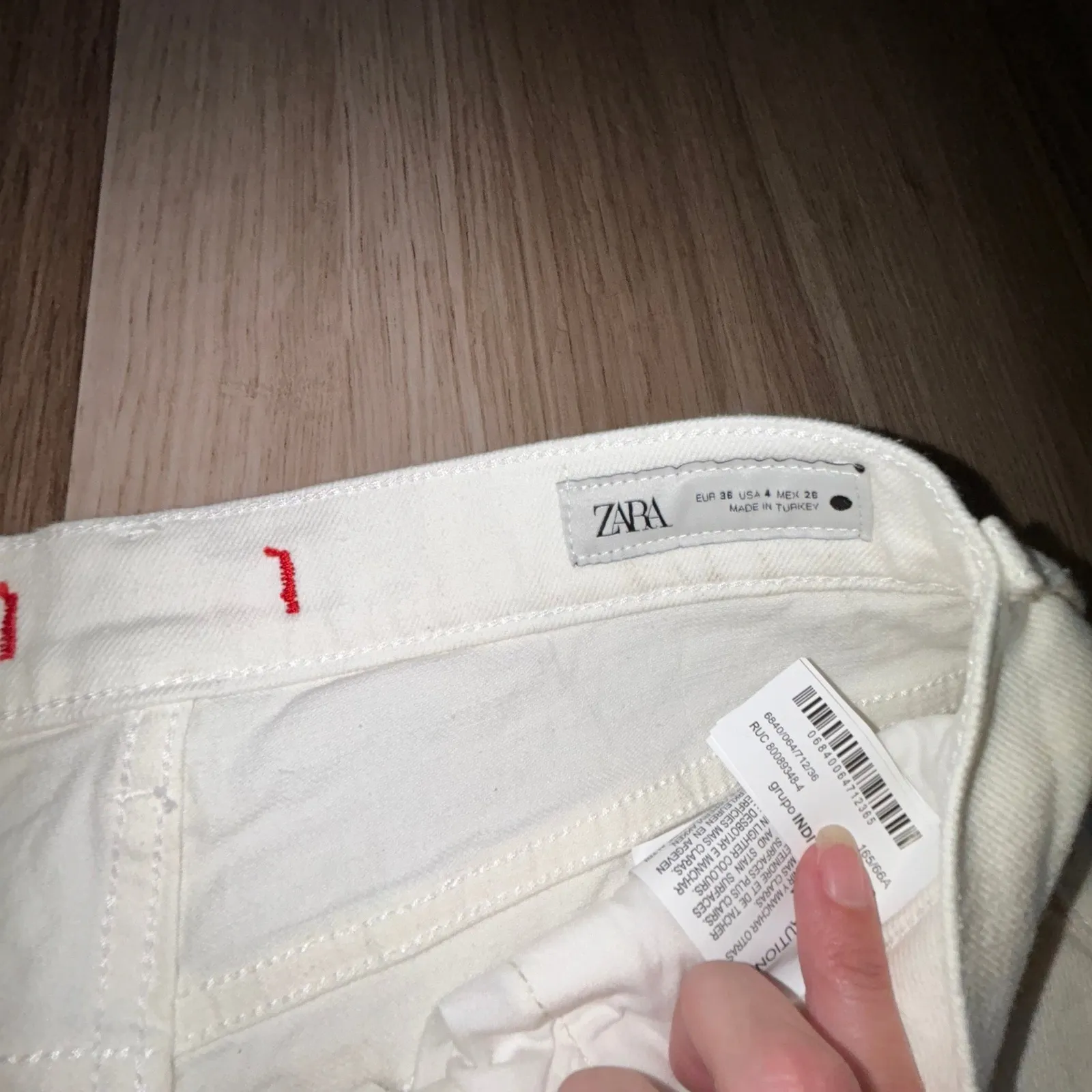 NWT Zara Relaxed Straight Leg Mid Rise SIZE 4‎ Antique Ecru Denim Jeans Womens - Image 3