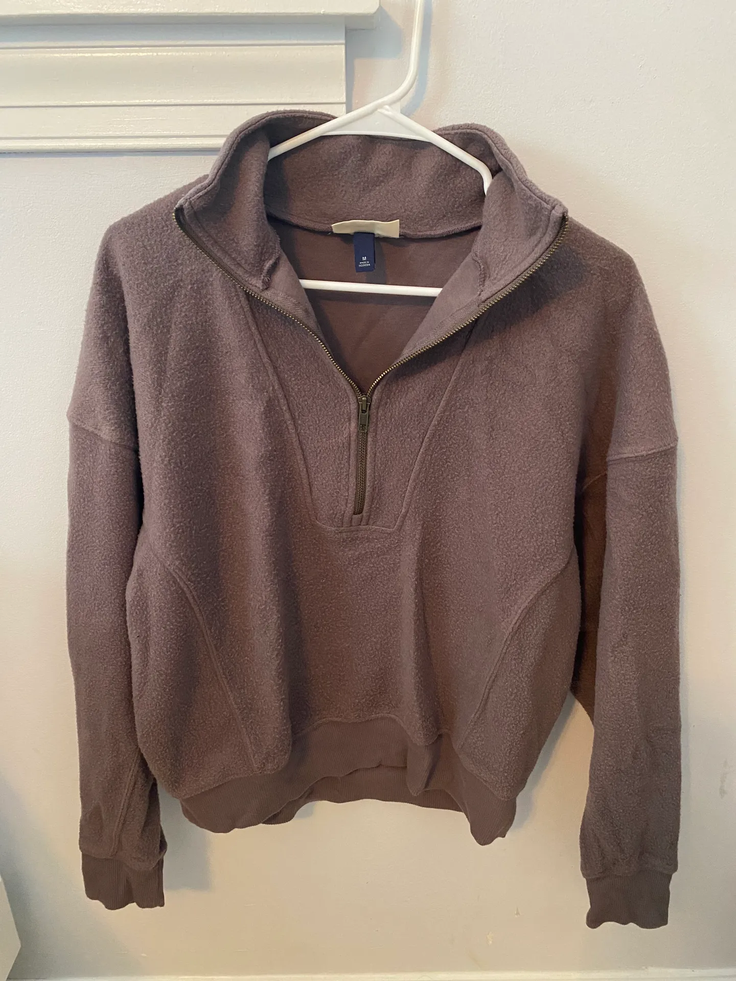 Universal Thread Quarter Zip Sweatshirt - Image 2