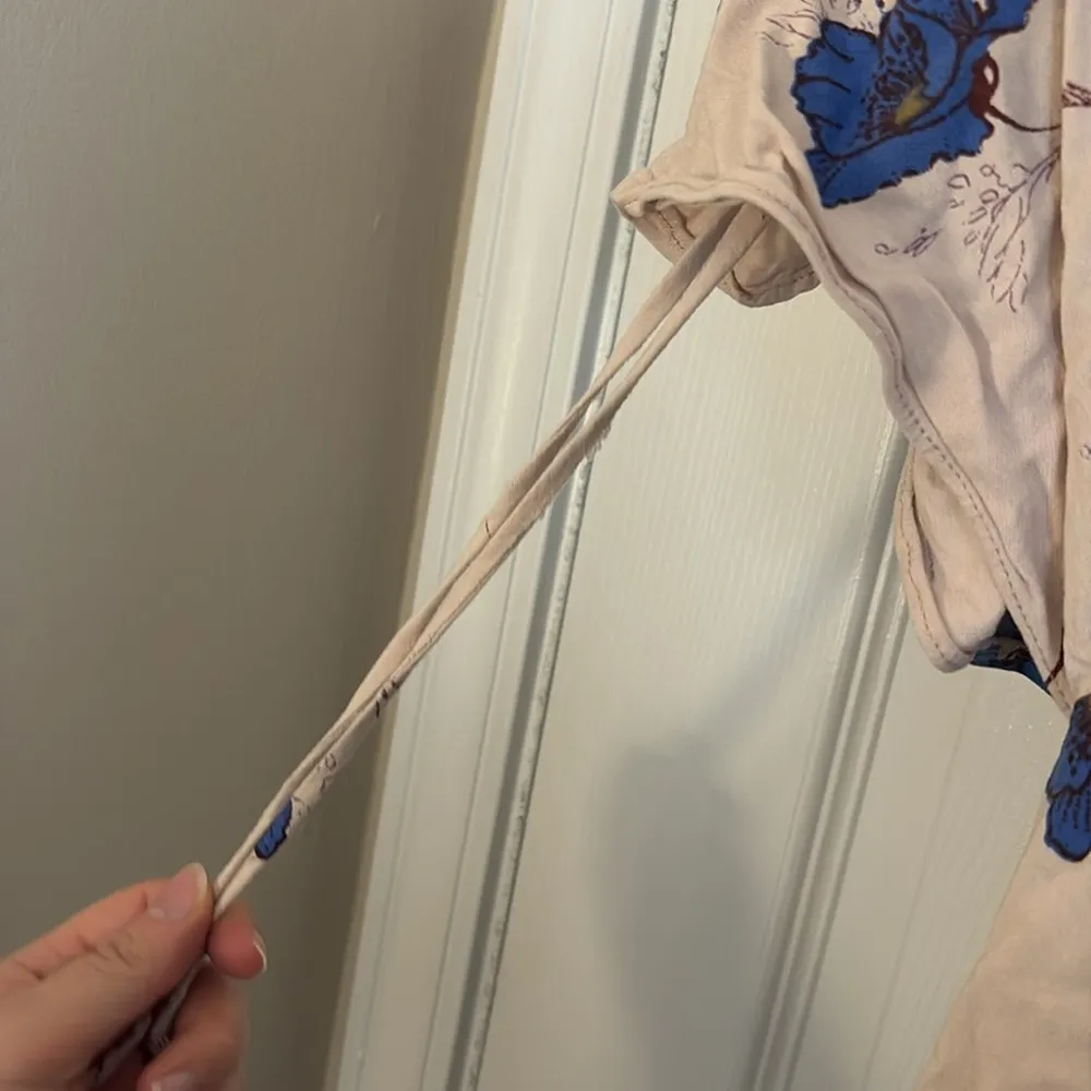 FREE PEOPLE Sz6 MELANIE DOLMAN V-NECK FLORAL MINI DRESS PEARL COMBO - Image 8