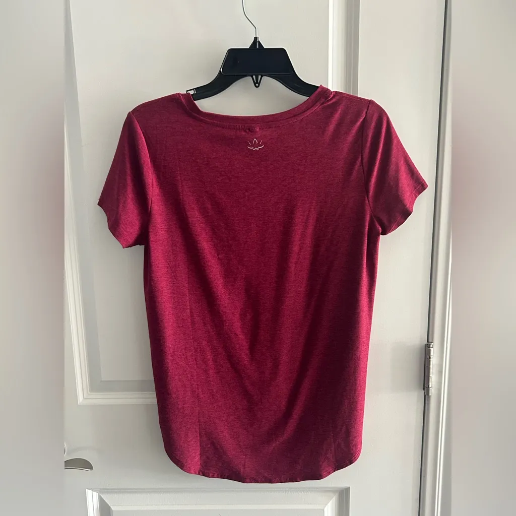 Beyond Yoga Featherweight On The Down Low Tee - Image 6