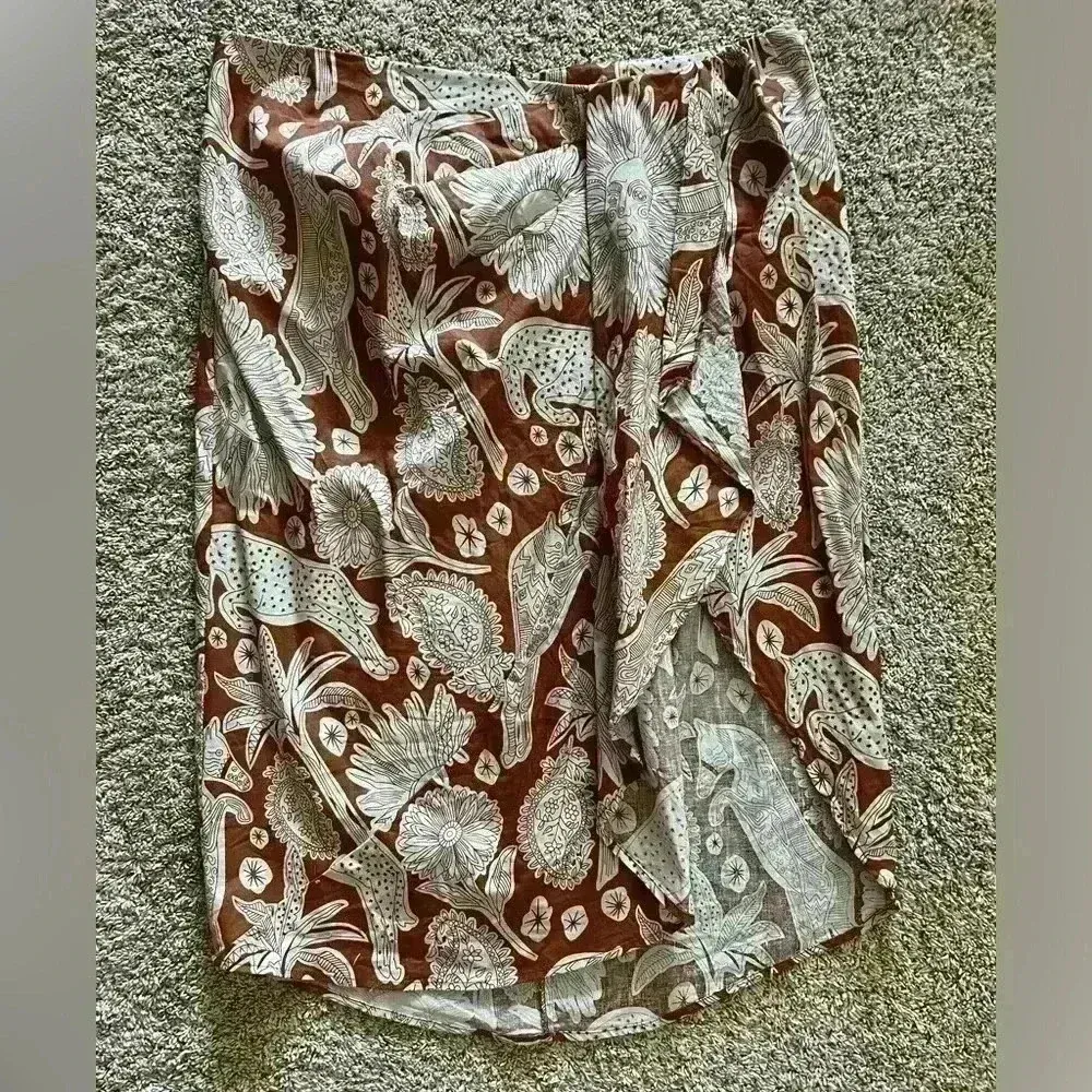 Fashion To Figure Blythe Faux Wrap Printed Skirt size 2 - Image 6