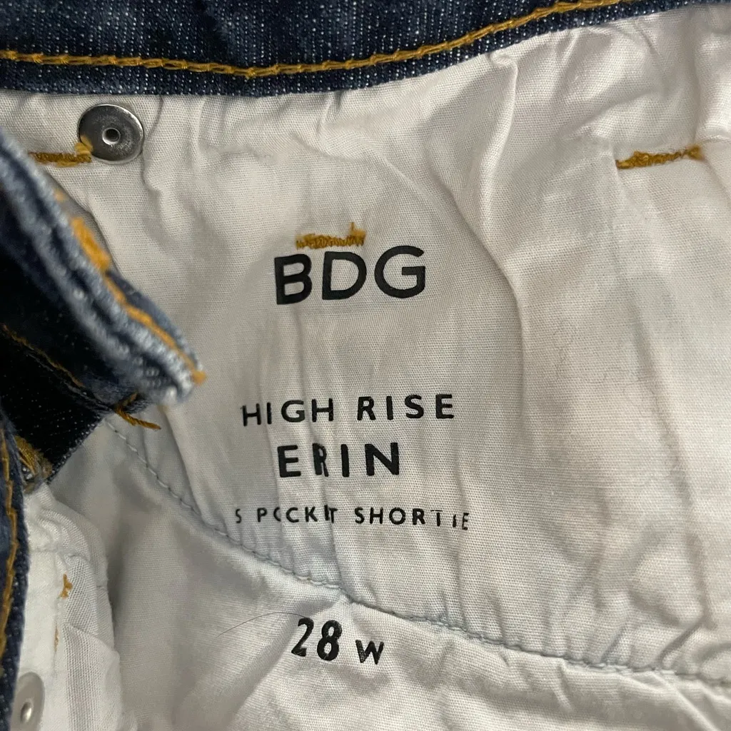 BDG High Rise Erin 5 Pocket Shortie Women’s Shorts Sz 28 W Excellent Condition - Image 8