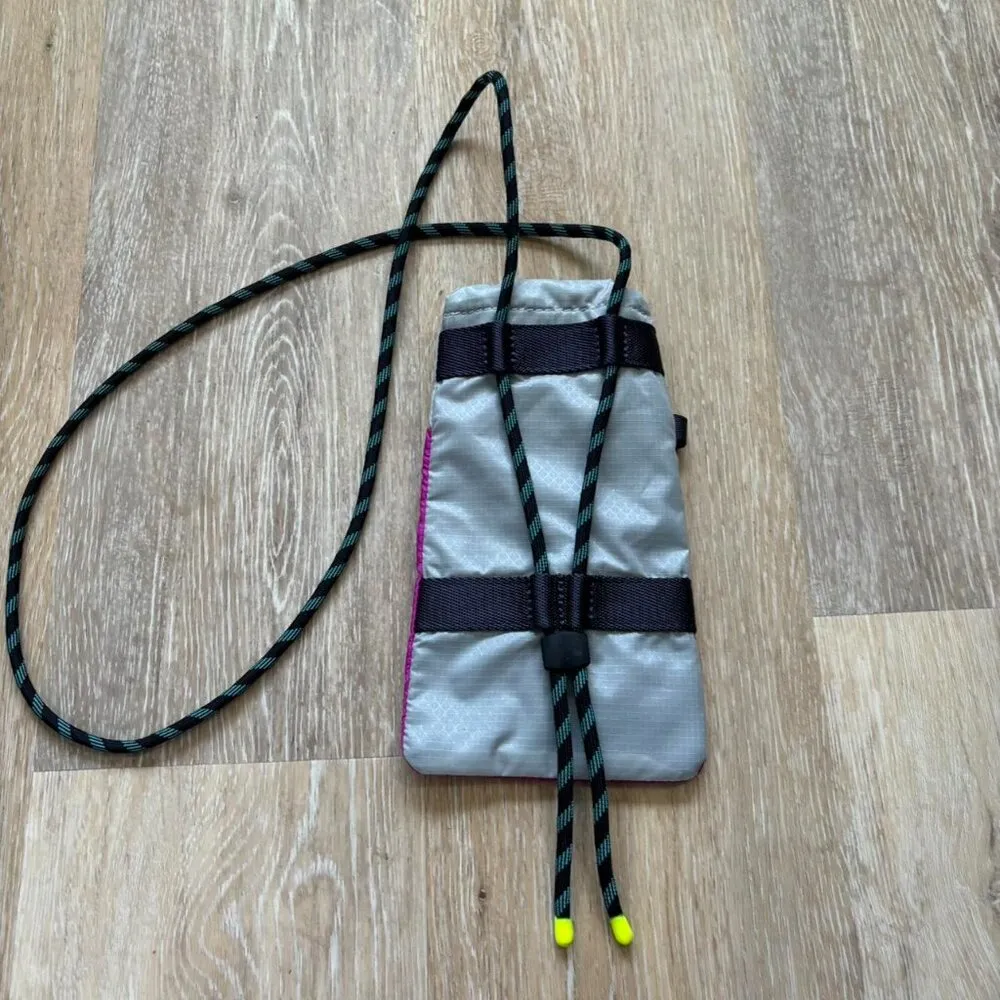 Lululemon play forward crossbody bag - Image 2