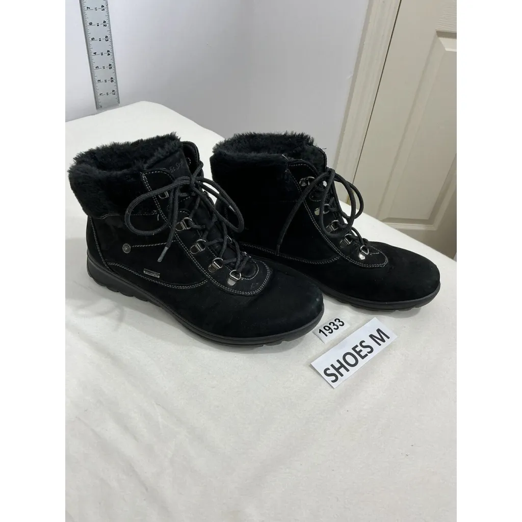 Womans Super Soft By Diana Ferrari Black Suede Laceup Lined Winter Boots Size 8 - Image 2