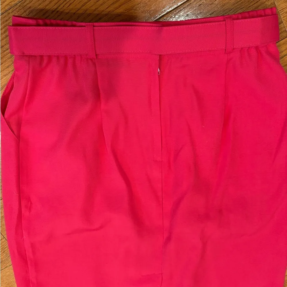 Requirements hot pink belted skirt with pockets! - Image 3