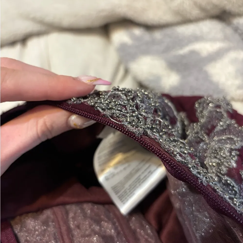 Faviana - S10001 Off-Shoulder Jersey Sheath Gown - Image 8