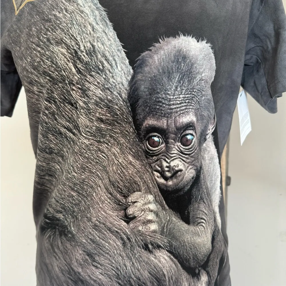 Smithsonian Kibibi Baby Gorilla Tie Dye Shirt NWT 100% Cotton NWT - Image 5