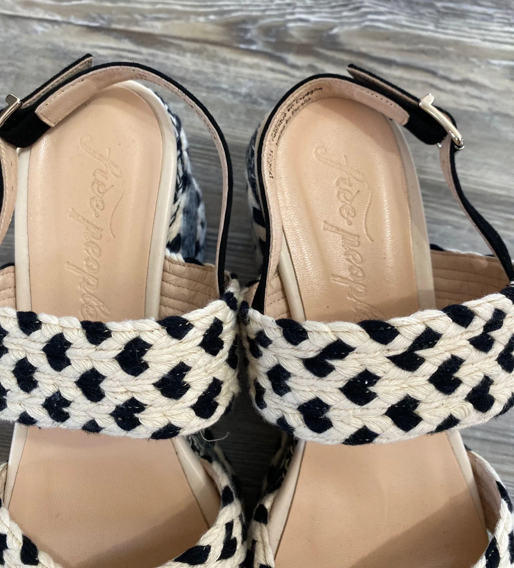 Free People 9 Platform wedges - Image 5