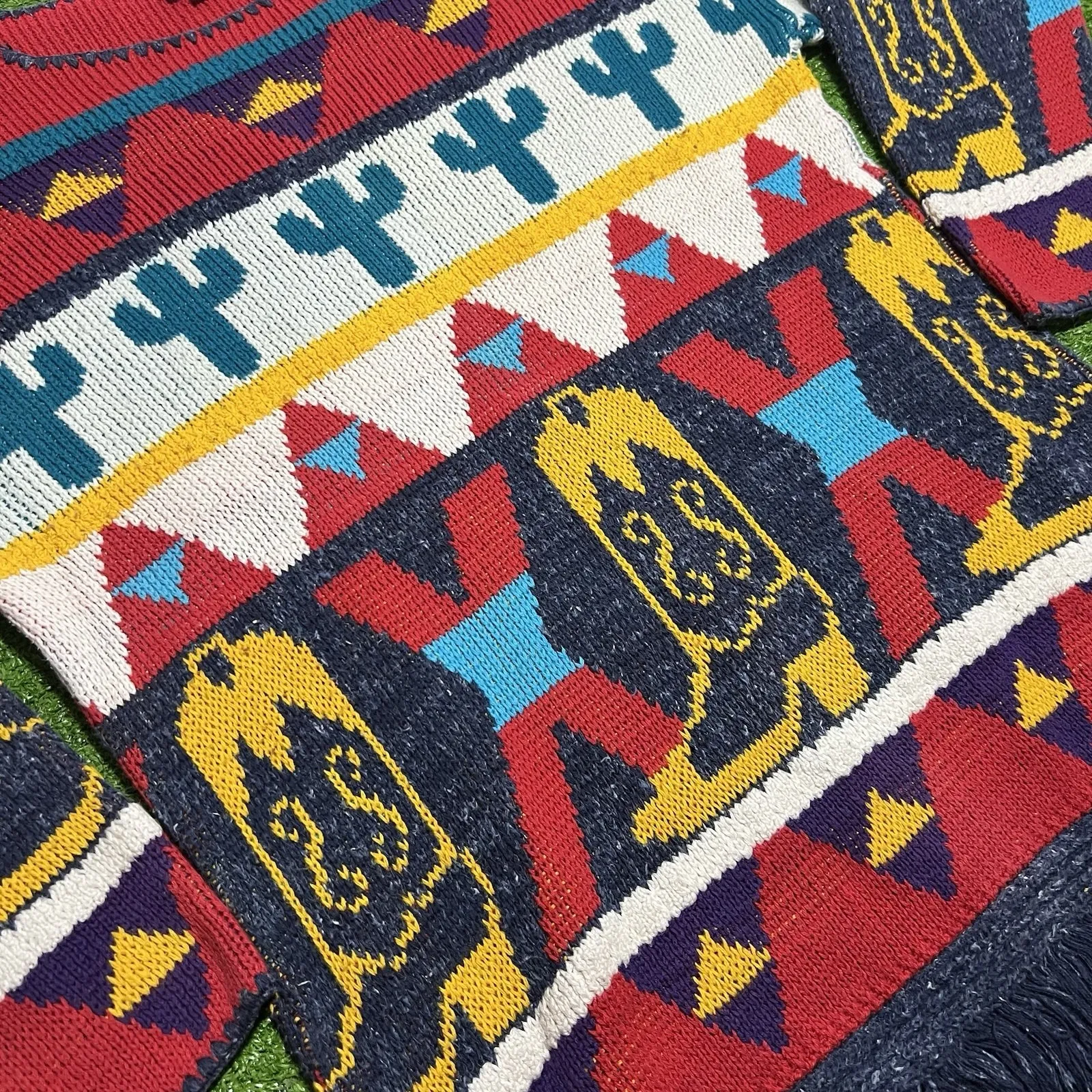 Vintage Womens Aztec Sweater S Southwest Heavy Cotton Knit Rodeo Western Fringe - Image 2