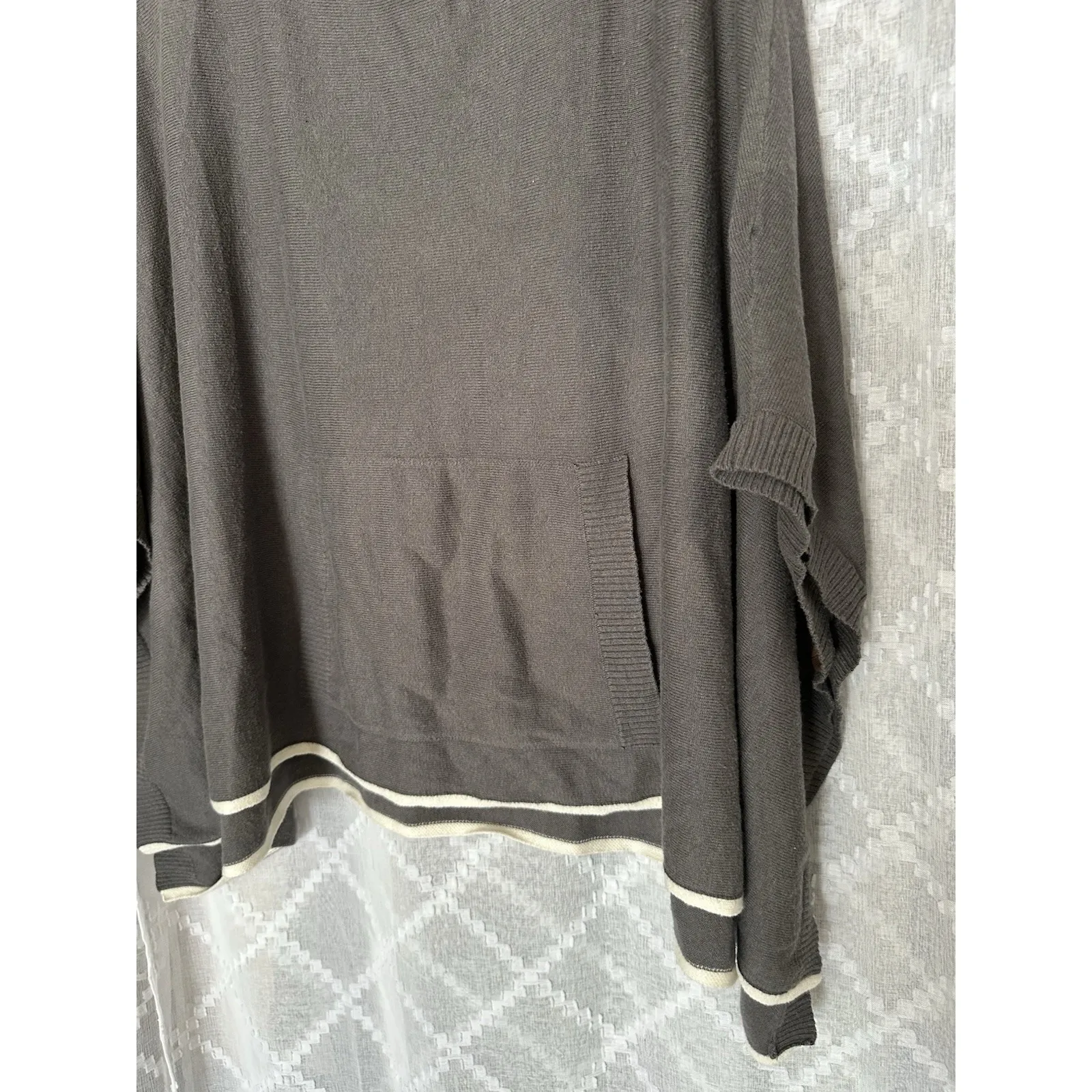 Prana Celestia Poncho Gray Cotton Cashmere Cozy Boho Kangaroo Pocket One Size - Image 3