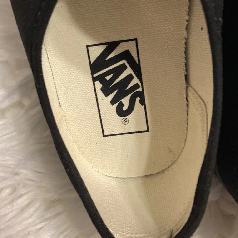 Vans of the Wall Shoes size 8 mans and 9.5 women’s brand new with box - Image 11