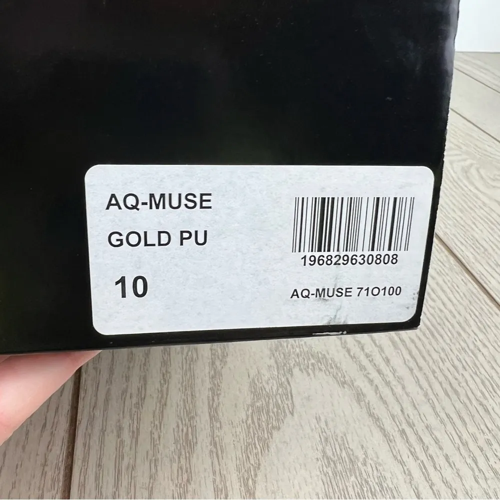 Aqua Muse Women's Strappy Ankle Tie Thong Sandals 10 Gold $100 - Image 7