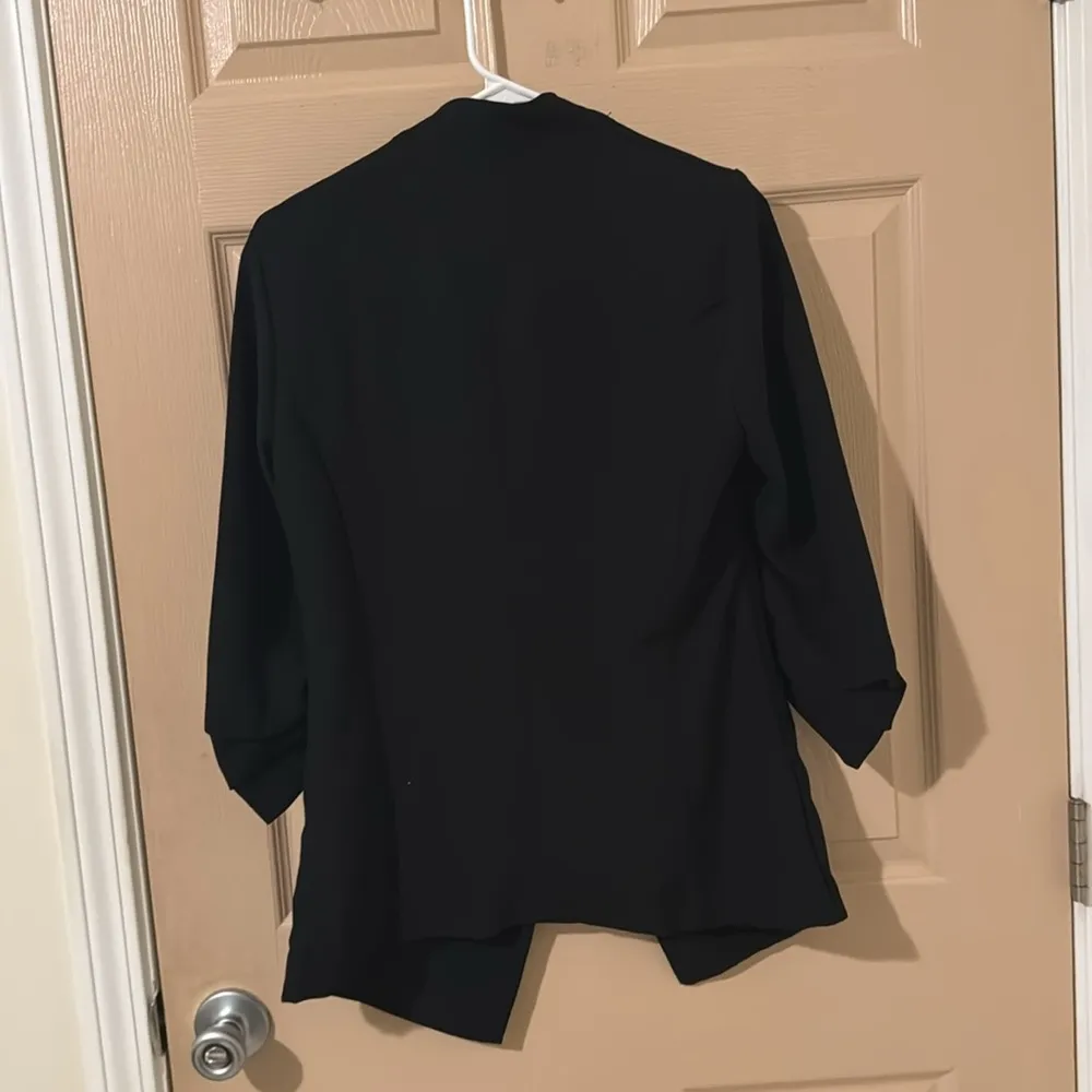 Brand new Rachel Zoe suit jacket - Image 2