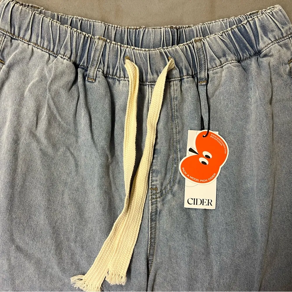 Cider Closets Happy Hour Wide-Leg Jean Pants with Drawstring Sz L - Image 2