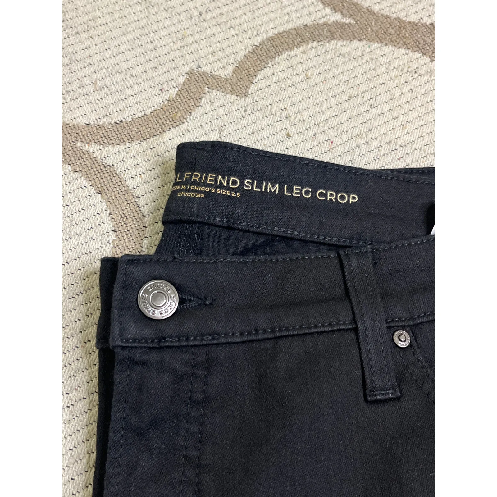 Chico’s So Slimming Girlfriend Slim leg crop Embellished Hem Jeans, size 2.5/ 14 Black - Image 16