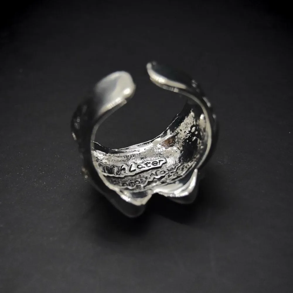 Gothic Joker Mask Ring Silver Size 8 - Image 6