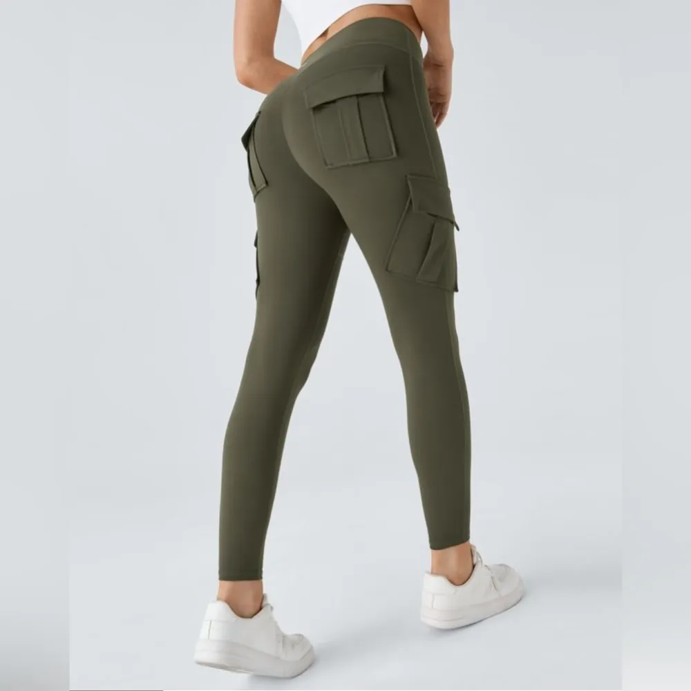 NWT Halara High Waisted Cargo Pocket Skinny Yoga Leggings Size XS - Image 3