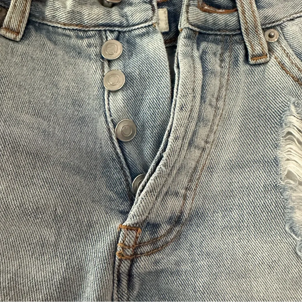 Brandy Melville distressed denim jean shorts with buttons from Pacsun - Image 3