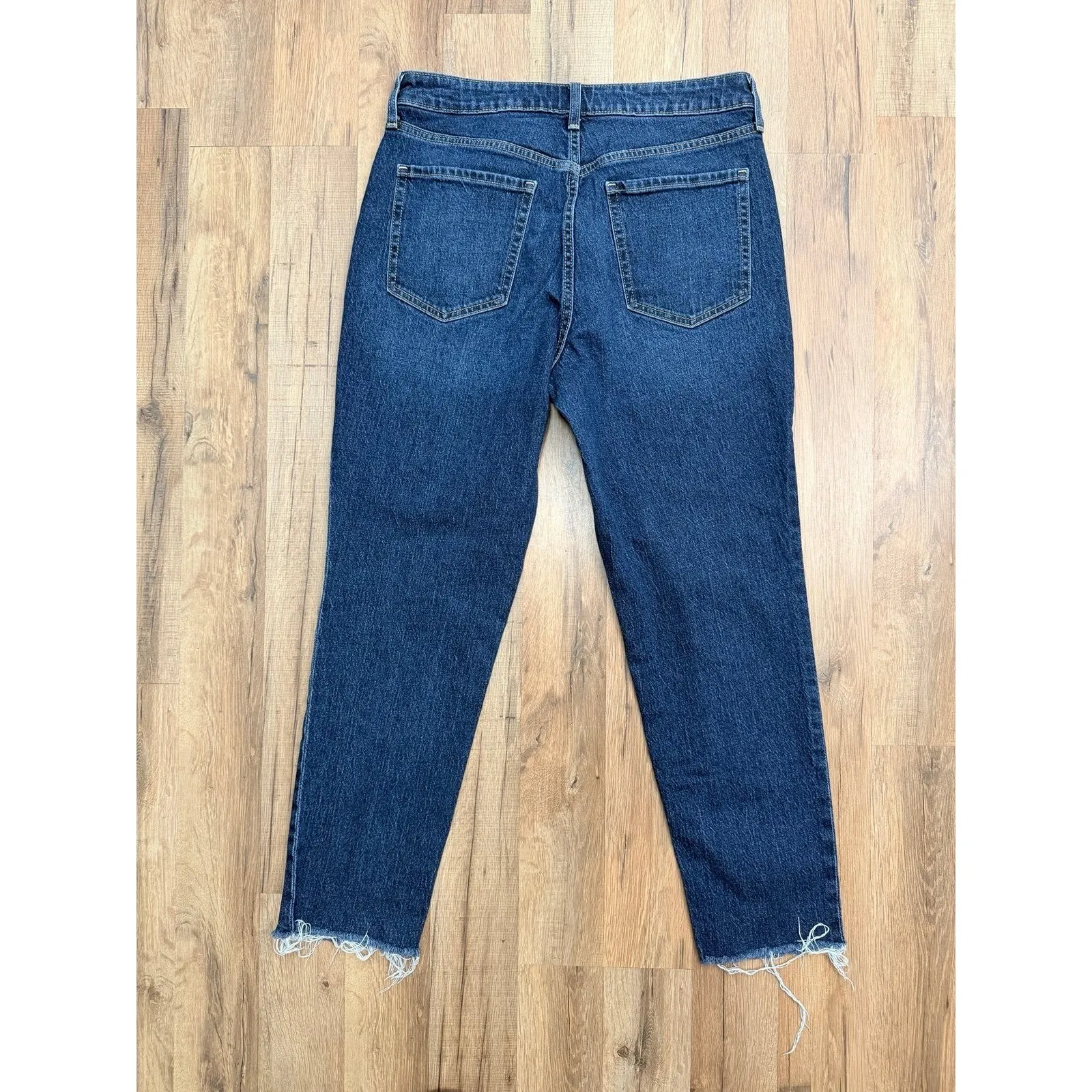 Old Navy High Rise OG Straight Jeans Dark Wash Womens Size 10 Raw Hem - Image 3
