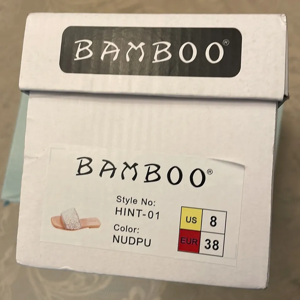 Pearl and Diamond Embellished Slide Sandals Size 8 US/ 38/EUR NEW - Image 9